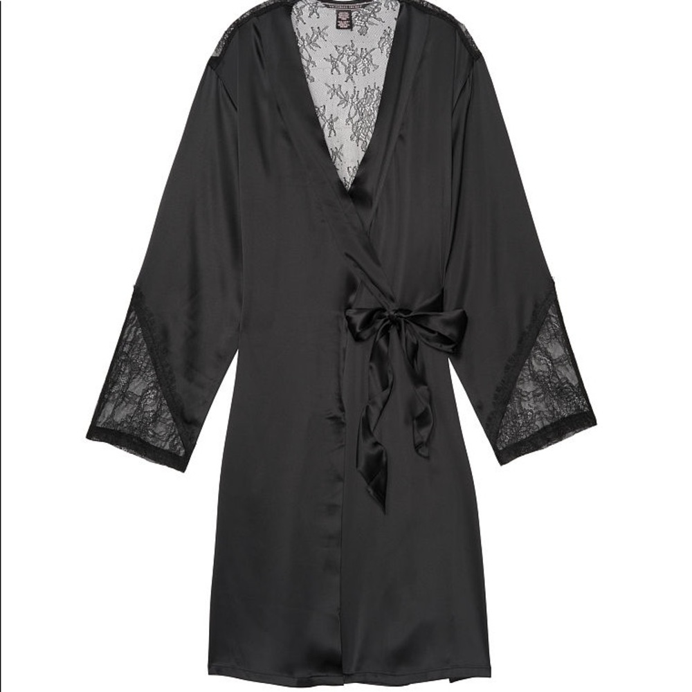 Chantilly Lace Robe👘🖤 - Picture 4 of 7